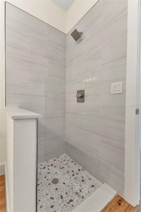 En Venta: $1,290,000 (4 camas, 3 baños, 2609 Pies cuadrados)
