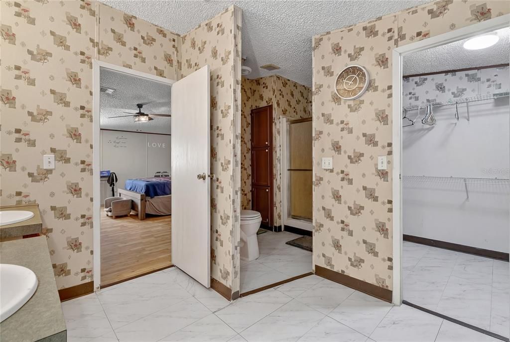 На продажу: $299,000 (3 спален, 2 ванн, 1968 Квадратных фут)
