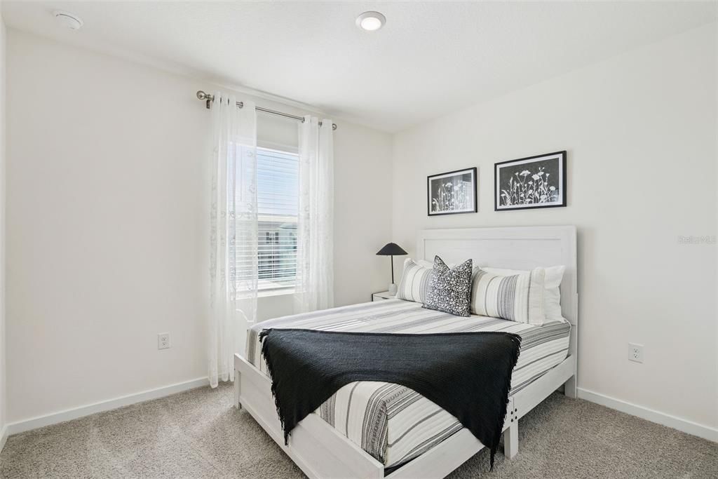 Activo con contrato: $344,990 (3 camas, 2 baños, 1530 Pies cuadrados)
