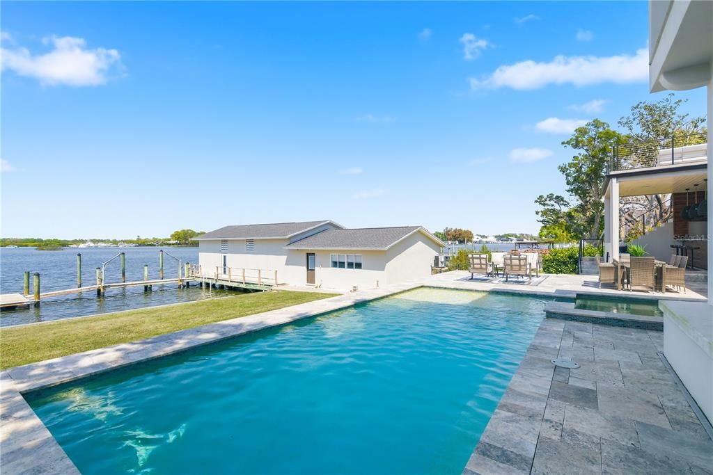 For Sale: $2,575,000 (4 beds, 4 baths, 5460 Square Feet)