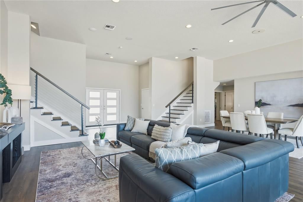For Sale: $2,575,000 (4 beds, 4 baths, 5460 Square Feet)