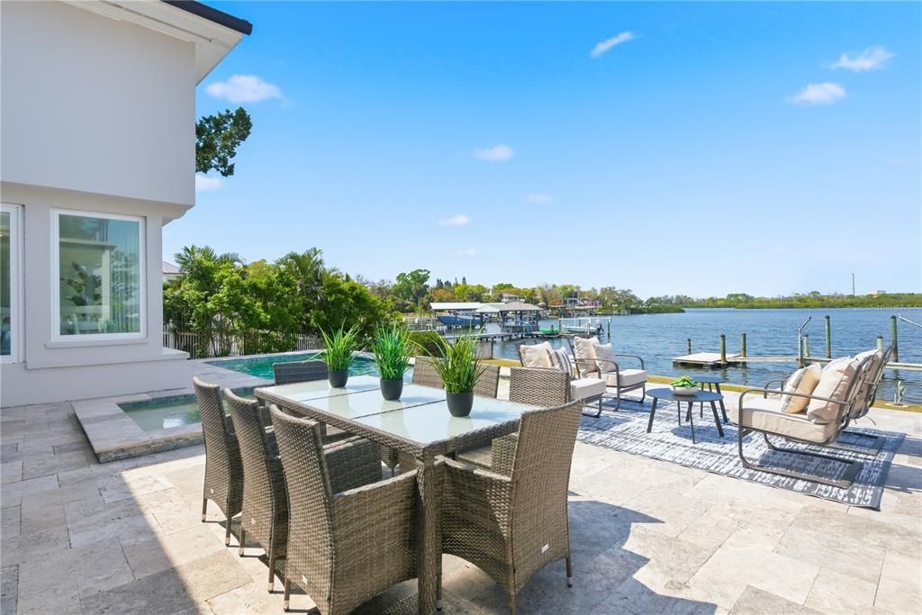 For Sale: $2,575,000 (4 beds, 4 baths, 5460 Square Feet)