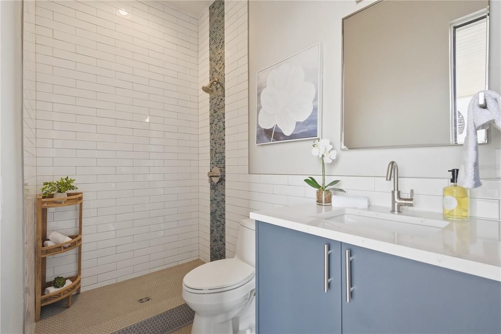 For Sale: $2,575,000 (4 beds, 4 baths, 5460 Square Feet)