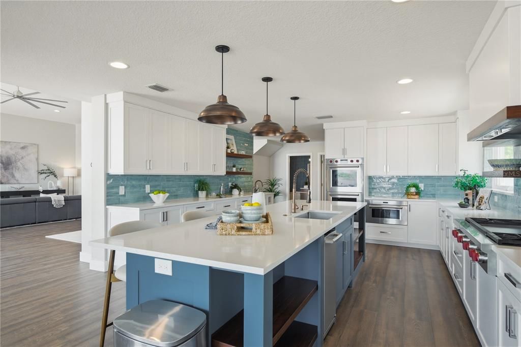 For Sale: $2,575,000 (4 beds, 4 baths, 5460 Square Feet)