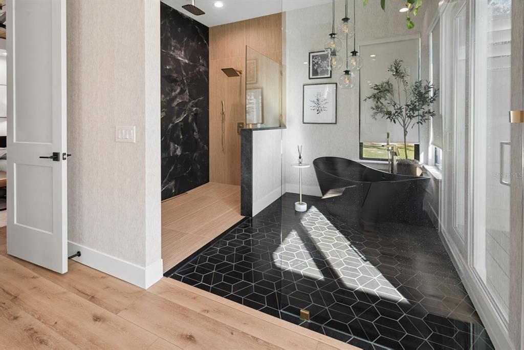 For Sale: $1,035,000 (4 beds, 3 baths, 3117 Square Feet)