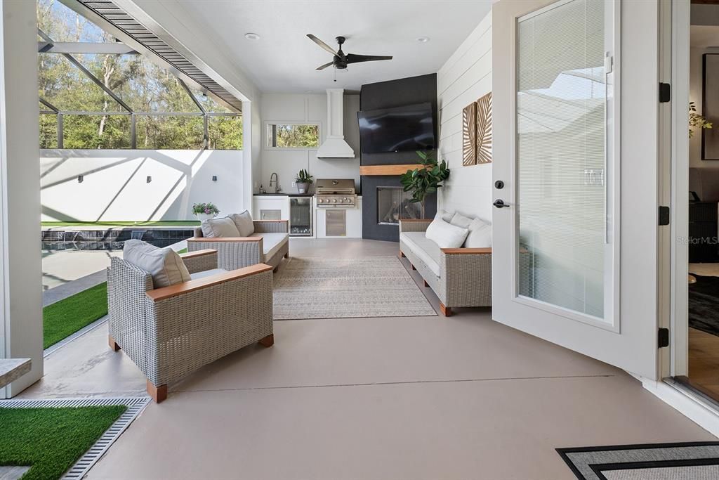 For Sale: $1,035,000 (4 beds, 3 baths, 3117 Square Feet)