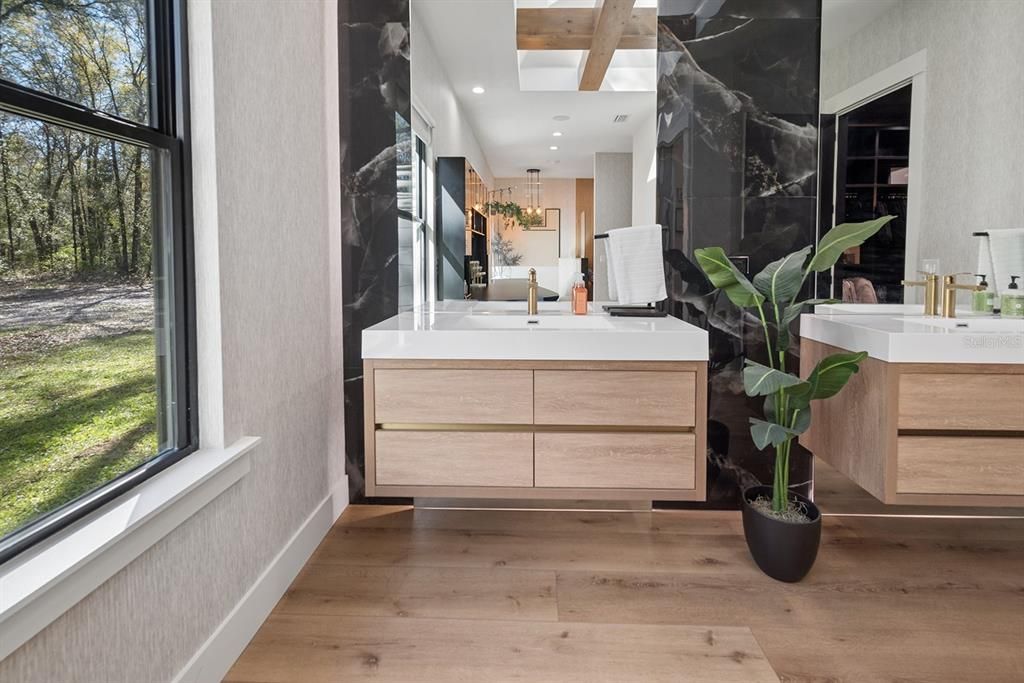 For Sale: $1,035,000 (4 beds, 3 baths, 3117 Square Feet)