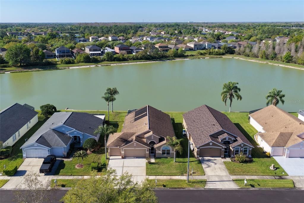 Vendido Recientemente: $419,900 (4 camas, 2 baños, 2052 Pies cuadrados)