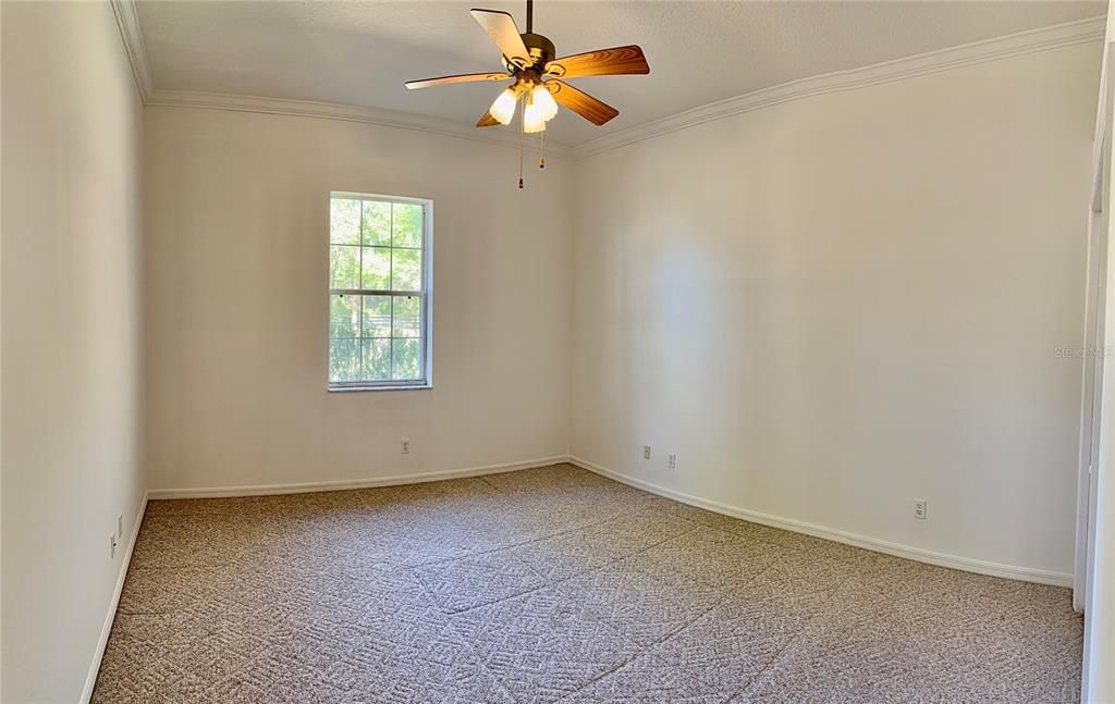 En Venta: $569,900 (3 camas, 3 baños, 2361 Pies cuadrados)