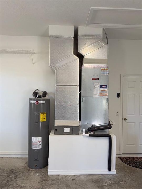 En Venta: $569,900 (3 camas, 3 baños, 2361 Pies cuadrados)