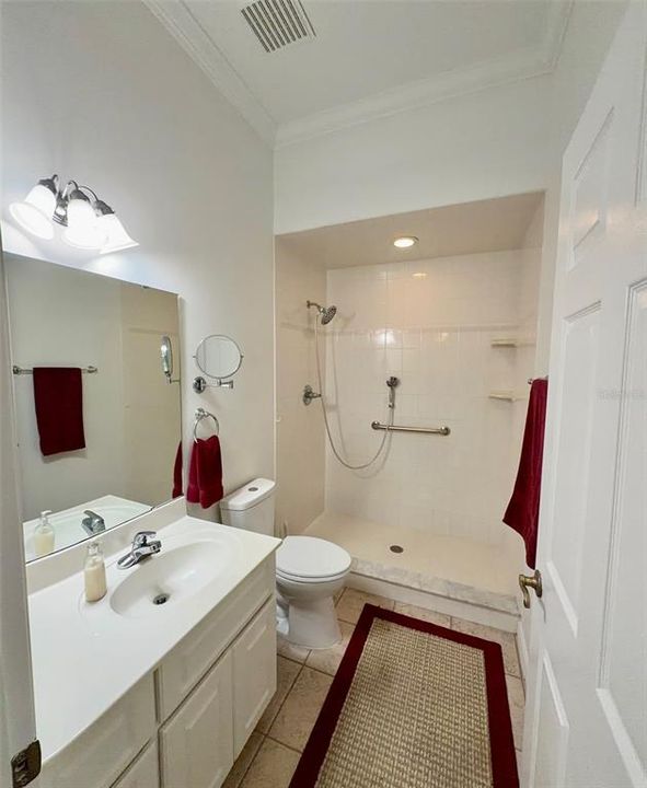 En Venta: $569,900 (3 camas, 3 baños, 2361 Pies cuadrados)