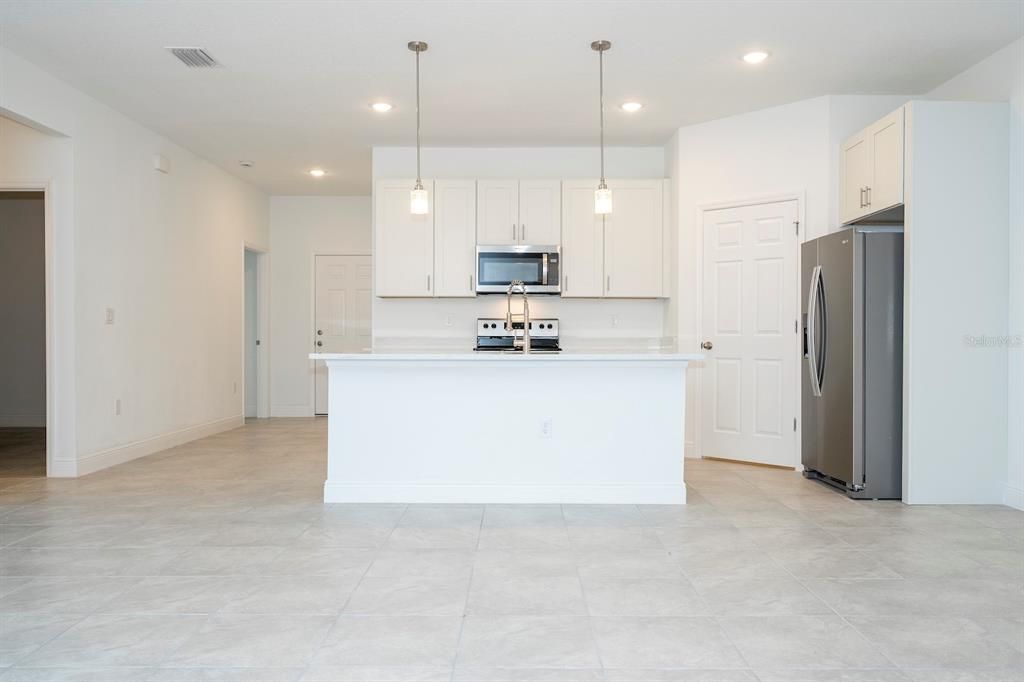 Active With Contract: $279,899 (4 beds, 2 baths, 1696 Square Feet)