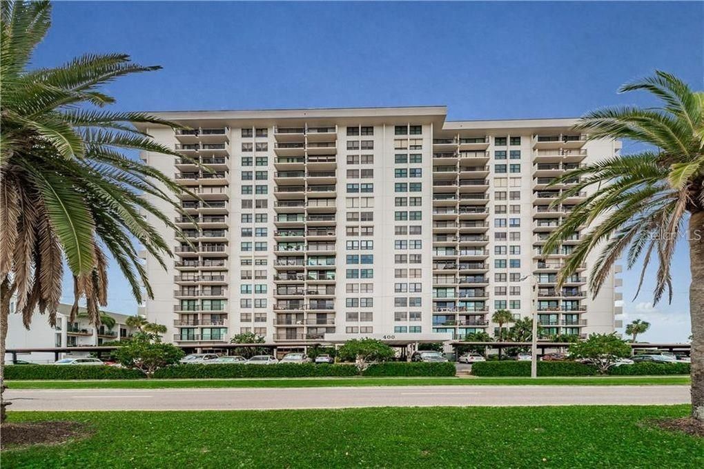 En Venta: $549,000 (2 camas, 2 baños, 1240 Pies cuadrados)