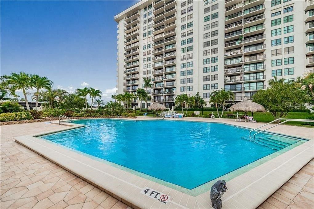 En Venta: $549,000 (2 camas, 2 baños, 1240 Pies cuadrados)
