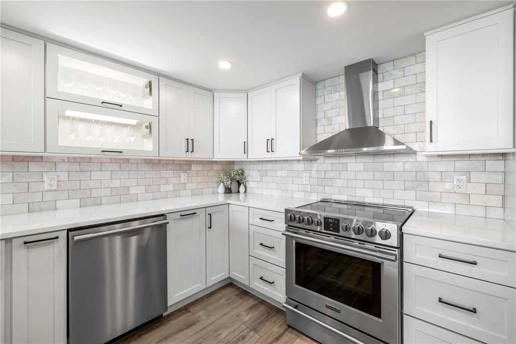En Venta: $549,000 (2 camas, 2 baños, 1240 Pies cuadrados)