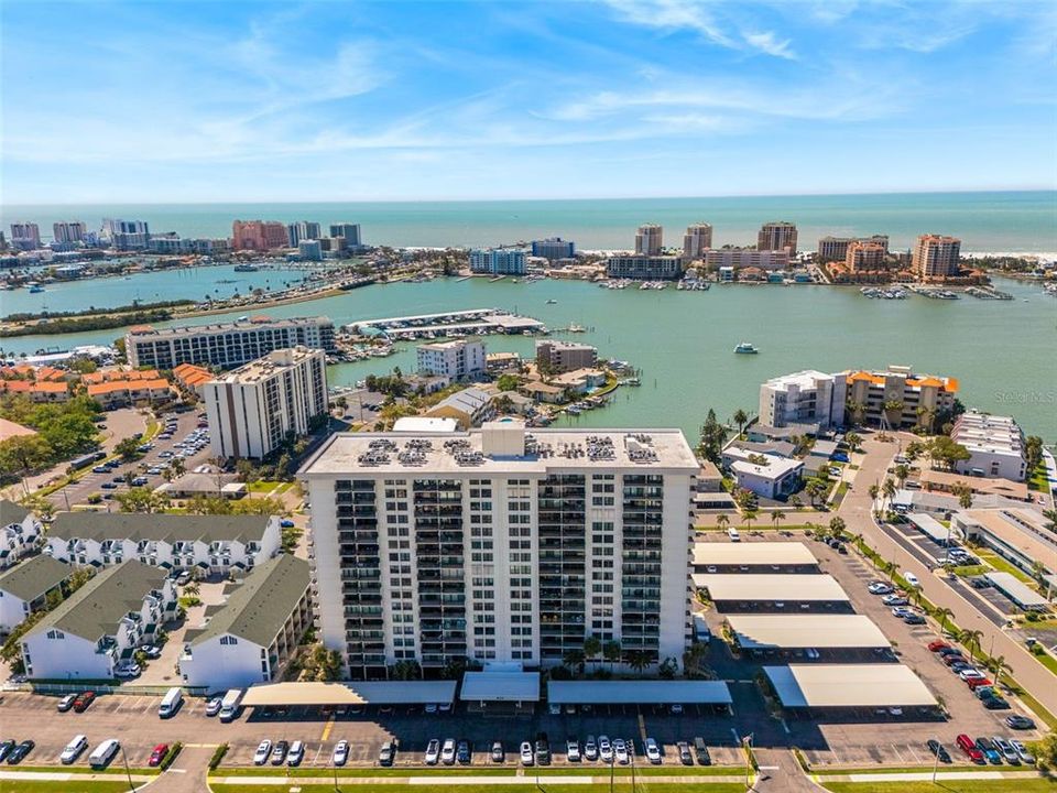 En Venta: $549,000 (2 camas, 2 baños, 1240 Pies cuadrados)