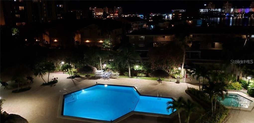 En Venta: $549,000 (2 camas, 2 baños, 1240 Pies cuadrados)