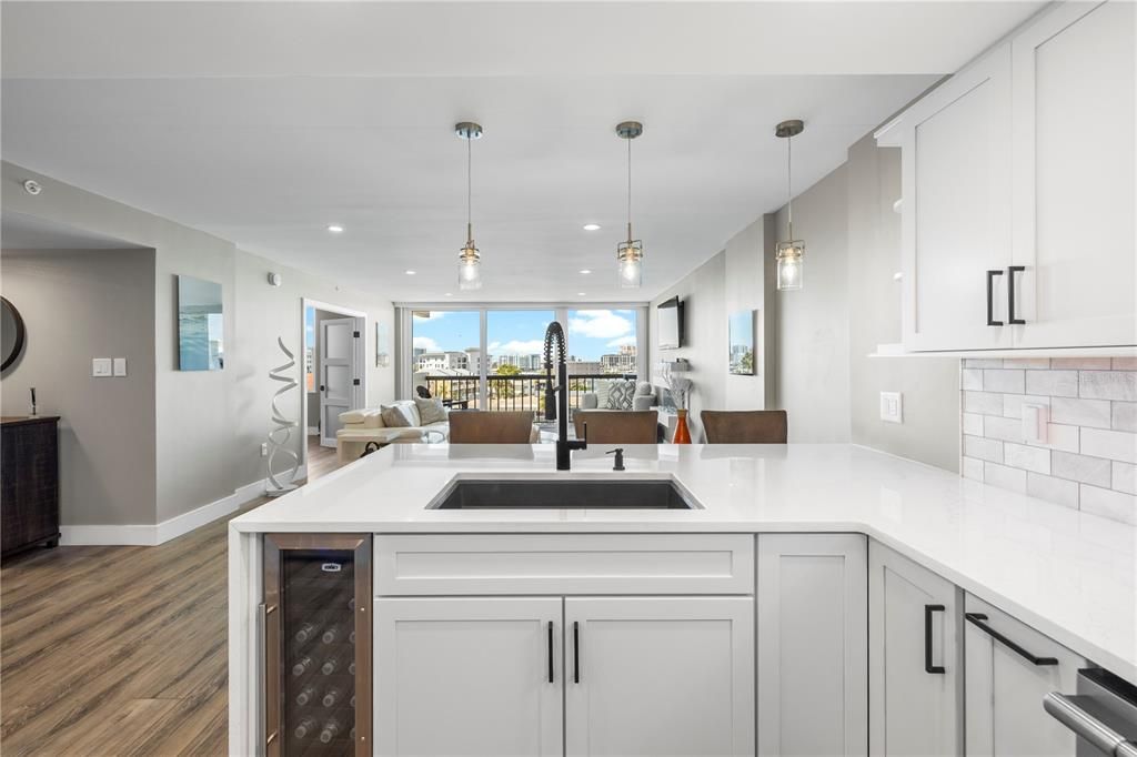 En Venta: $549,000 (2 camas, 2 baños, 1240 Pies cuadrados)