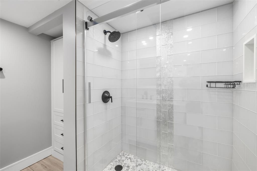 En Venta: $549,000 (2 camas, 2 baños, 1240 Pies cuadrados)