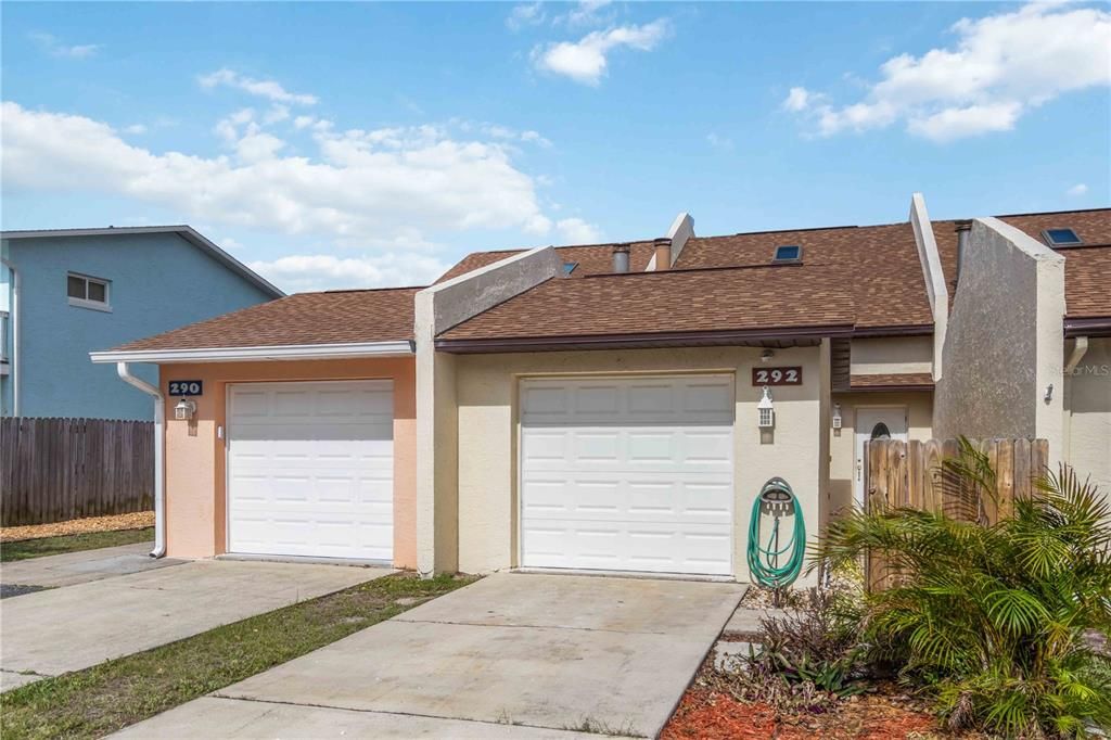 For Sale: $439,000 (2 beds, 2 baths, 1292 Square Feet)