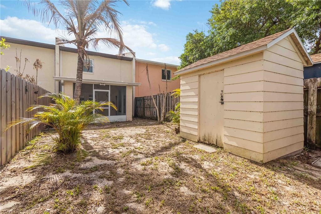 For Sale: $439,000 (2 beds, 2 baths, 1292 Square Feet)
