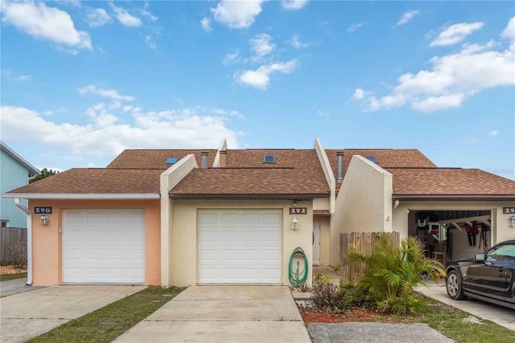 For Sale: $439,000 (2 beds, 2 baths, 1292 Square Feet)