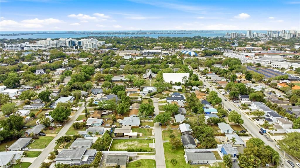 For Sale: $1,999,000 (4 beds, 4 baths, 3277 Square Feet)