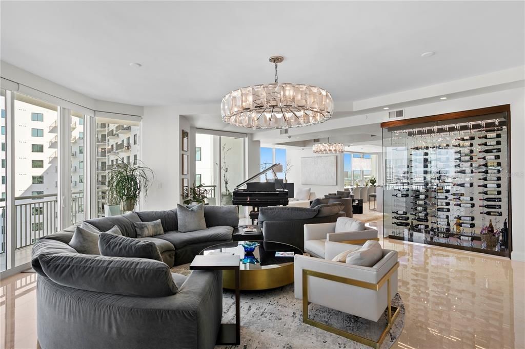 For Rent: $20,000 (4 beds, 5 baths, 4816 Square Feet)