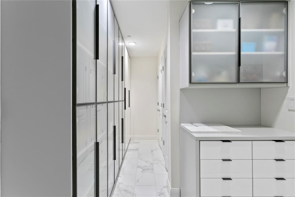 For Rent: $20,000 (4 beds, 5 baths, 4816 Square Feet)