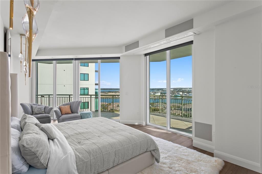 For Rent: $20,000 (4 beds, 5 baths, 4816 Square Feet)