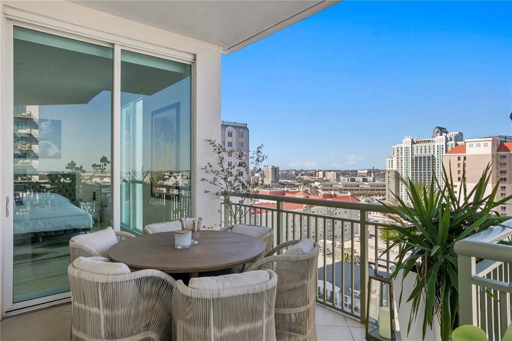 For Rent: $20,000 (4 beds, 5 baths, 4816 Square Feet)