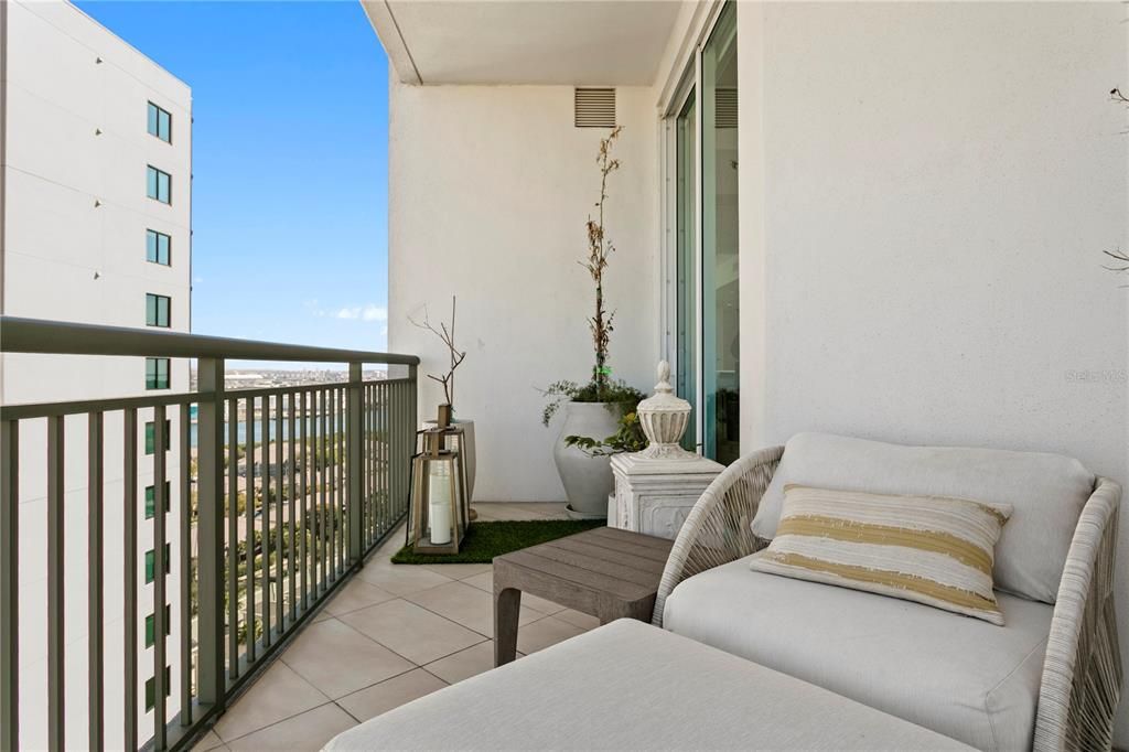 For Rent: $20,000 (4 beds, 5 baths, 4816 Square Feet)