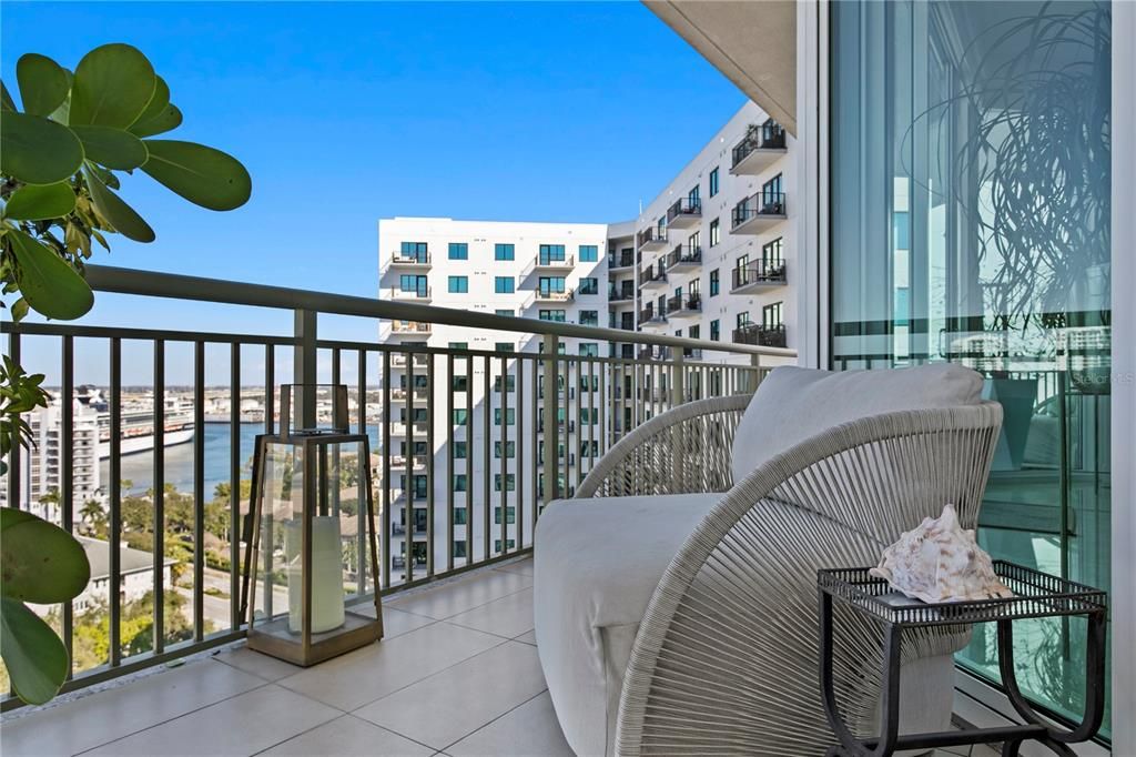 For Rent: $20,000 (4 beds, 5 baths, 4816 Square Feet)
