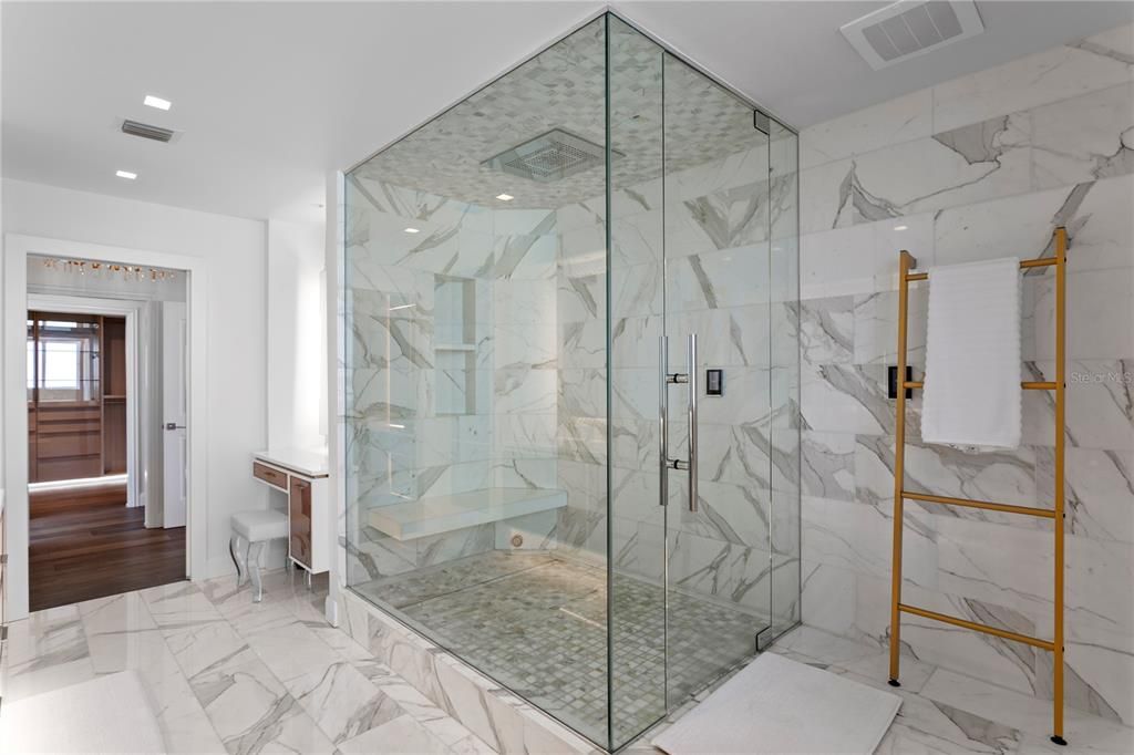 For Rent: $20,000 (4 beds, 5 baths, 4816 Square Feet)
