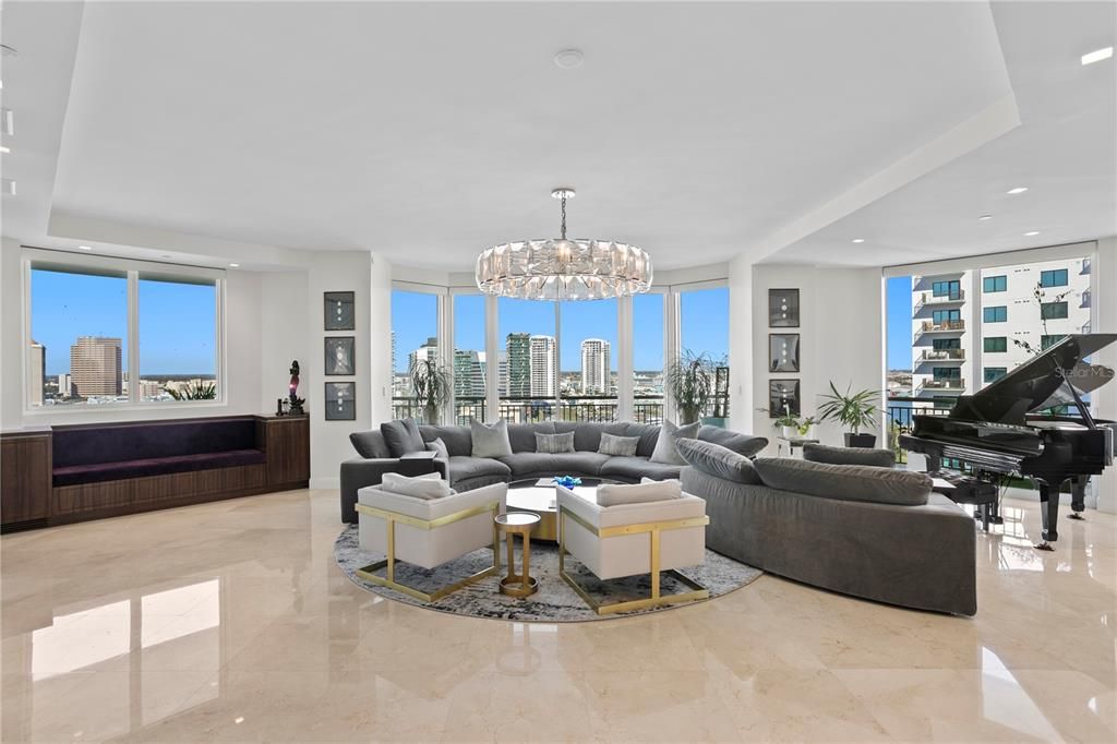 For Rent: $20,000 (4 beds, 5 baths, 4816 Square Feet)