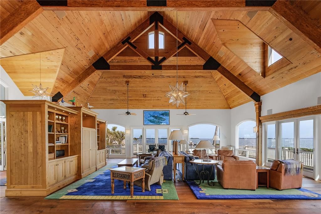 For Sale: $6,400,000 (5 beds, 5 baths, 6878 Square Feet)