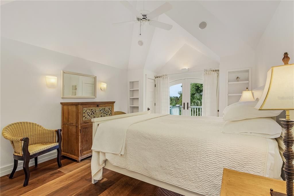 For Sale: $6,400,000 (5 beds, 5 baths, 6878 Square Feet)