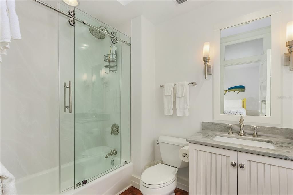 For Sale: $6,400,000 (5 beds, 5 baths, 6878 Square Feet)