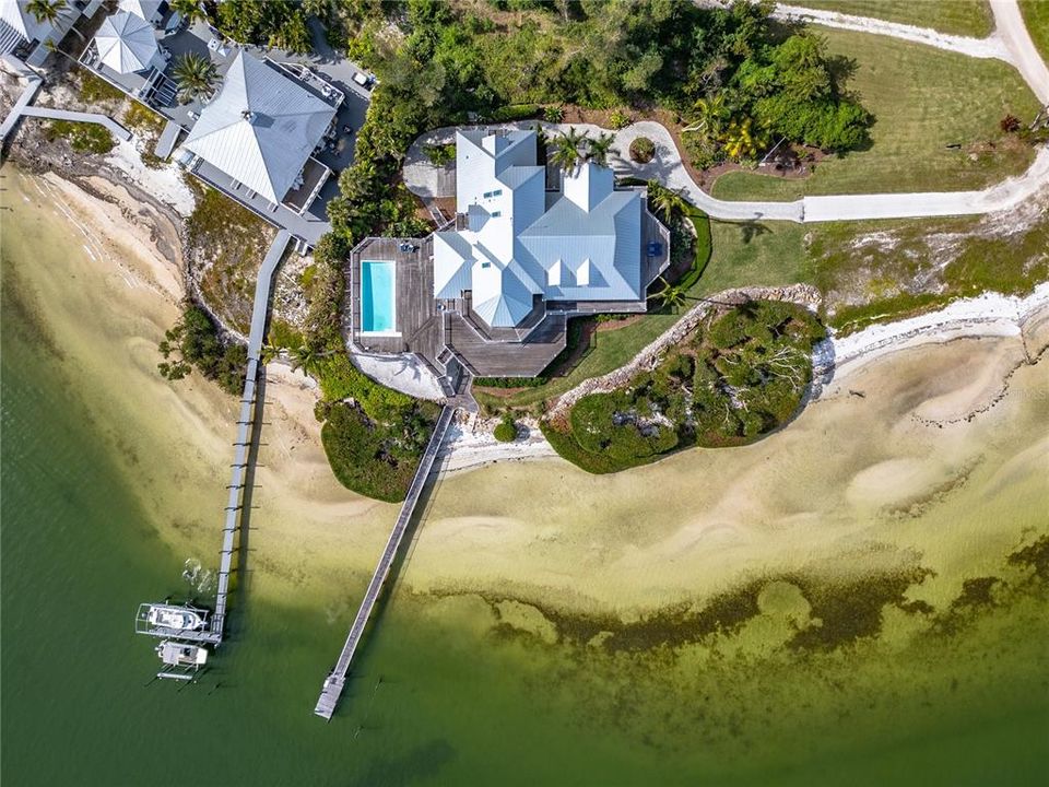 For Sale: $6,400,000 (5 beds, 5 baths, 6878 Square Feet)