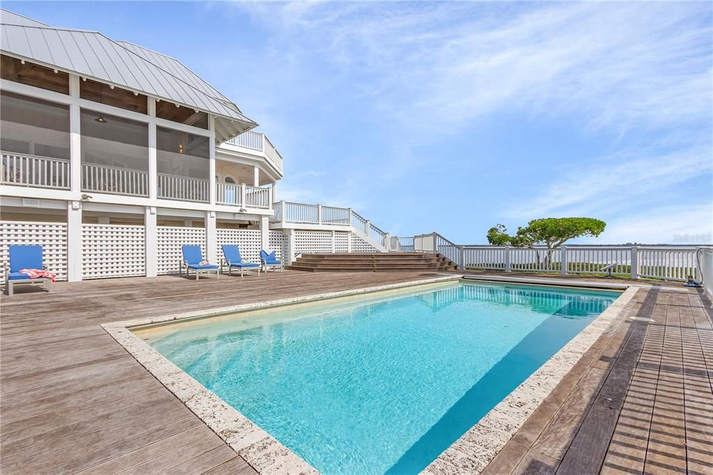 For Sale: $6,400,000 (5 beds, 5 baths, 6878 Square Feet)