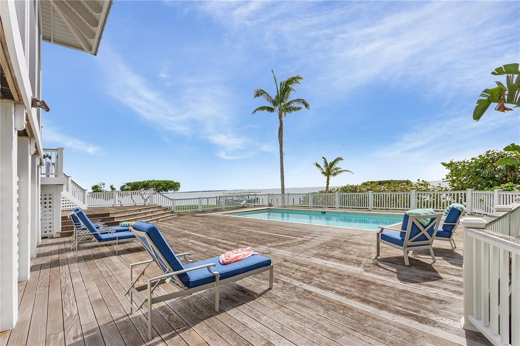For Sale: $6,400,000 (5 beds, 5 baths, 6878 Square Feet)
