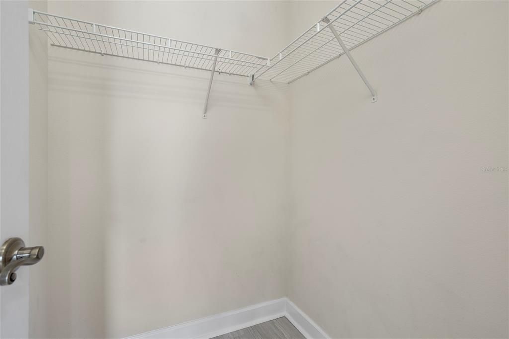 Activo con contrato: $750,000 (5 camas, 3 baños, 2965 Pies cuadrados)