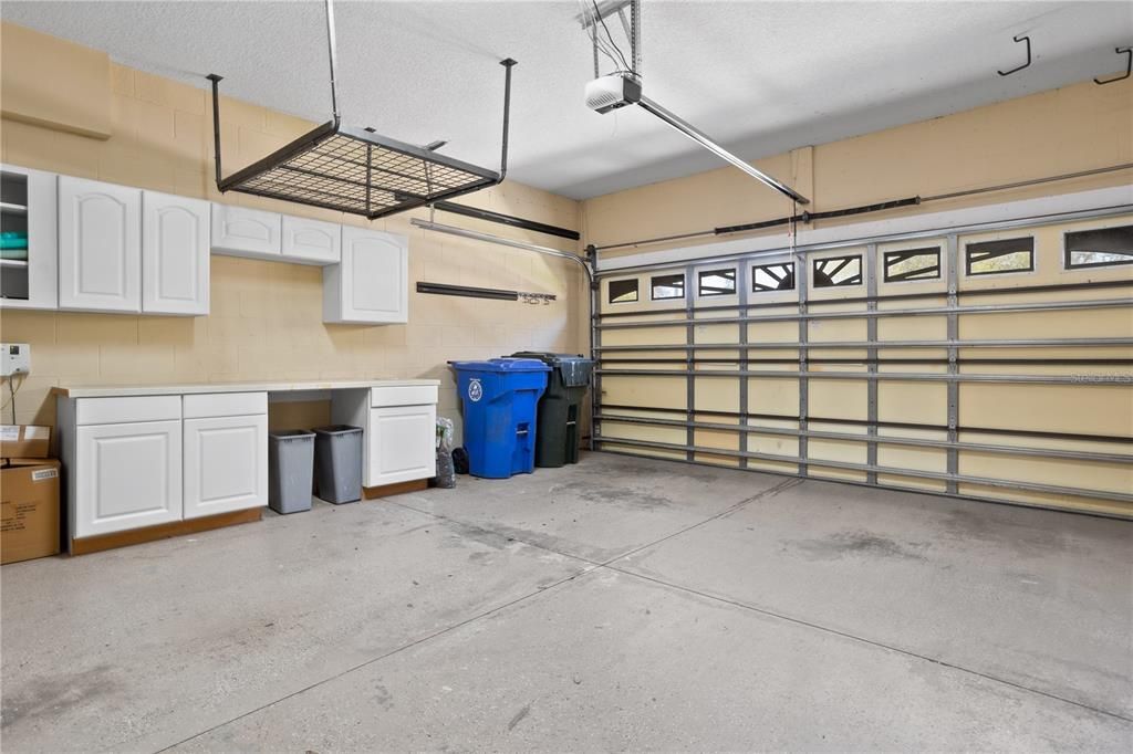 Activo con contrato: $750,000 (5 camas, 3 baños, 2965 Pies cuadrados)