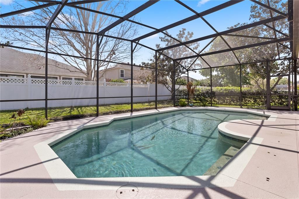 Activo con contrato: $750,000 (5 camas, 3 baños, 2965 Pies cuadrados)
