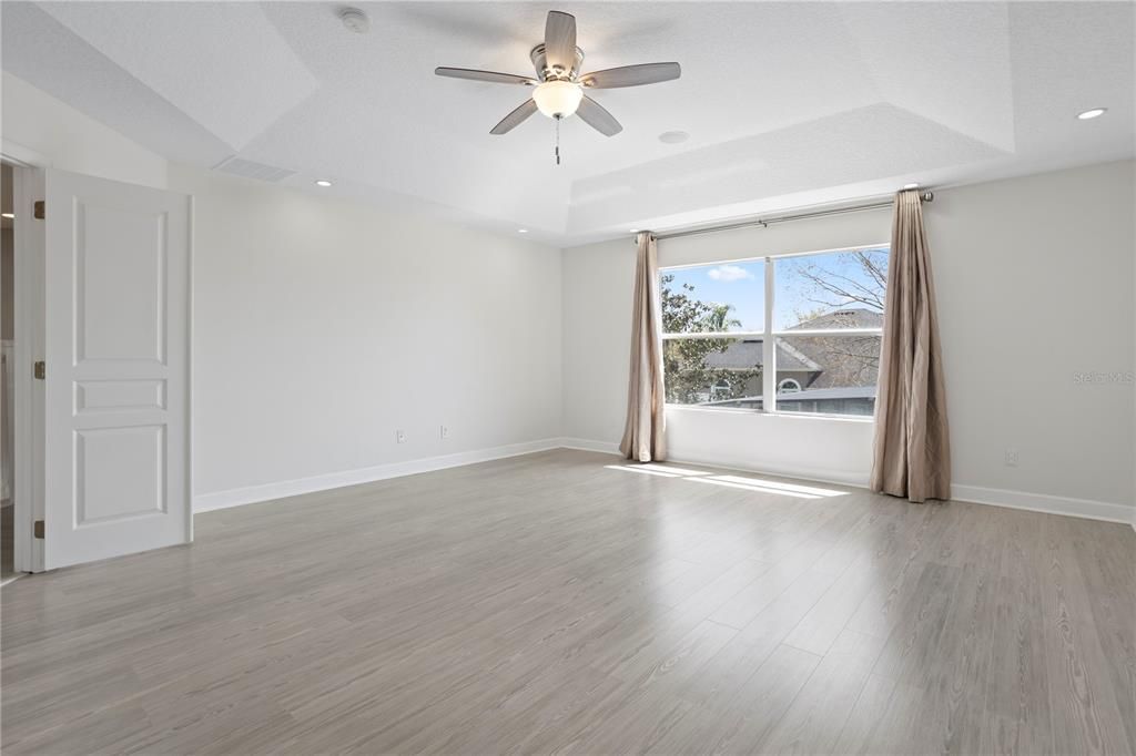 Activo con contrato: $750,000 (5 camas, 3 baños, 2965 Pies cuadrados)