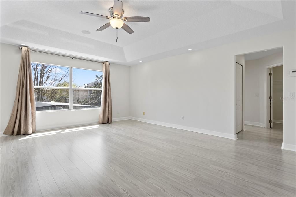 Activo con contrato: $750,000 (5 camas, 3 baños, 2965 Pies cuadrados)