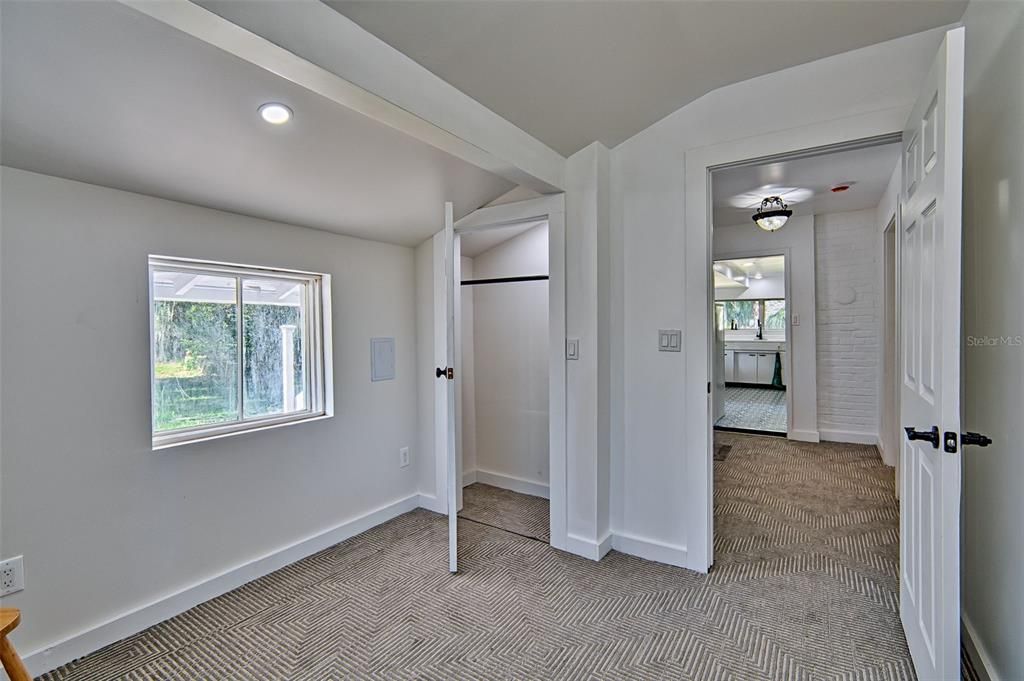 For Sale: $330,000 (4 beds, 2 baths, 1401 Square Feet)