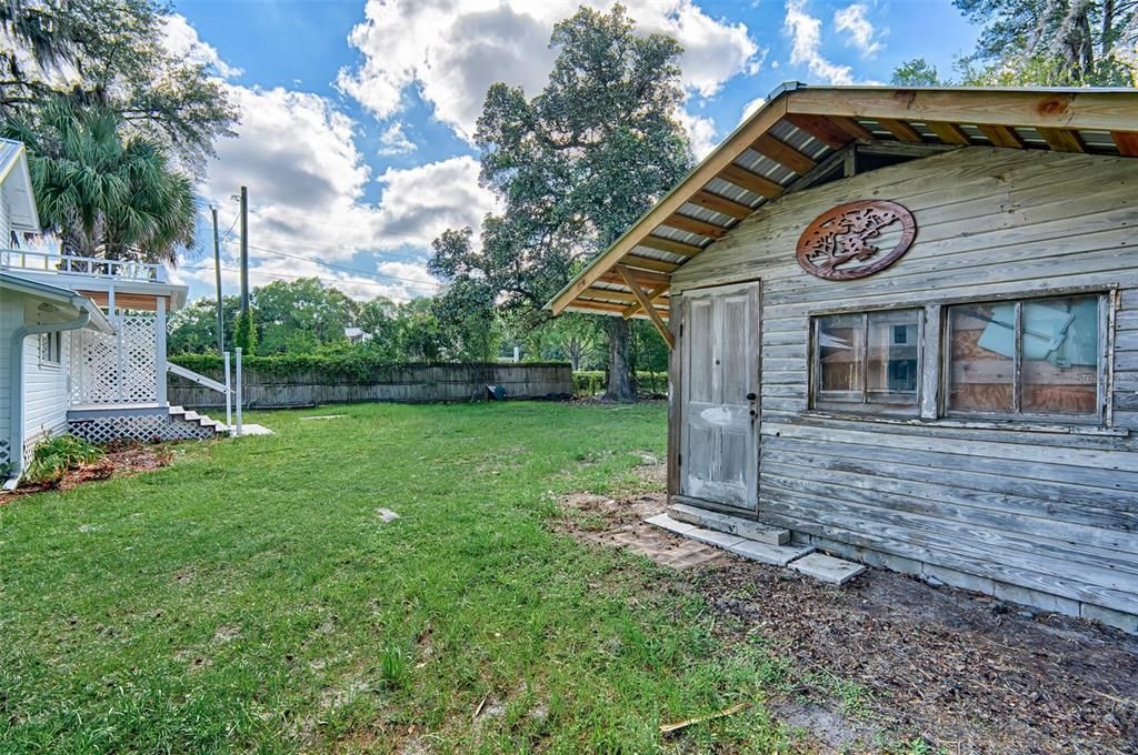 For Sale: $330,000 (4 beds, 2 baths, 1401 Square Feet)