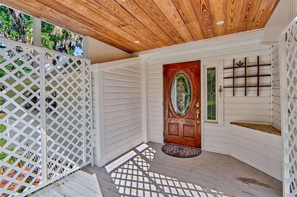 For Sale: $330,000 (4 beds, 2 baths, 1401 Square Feet)