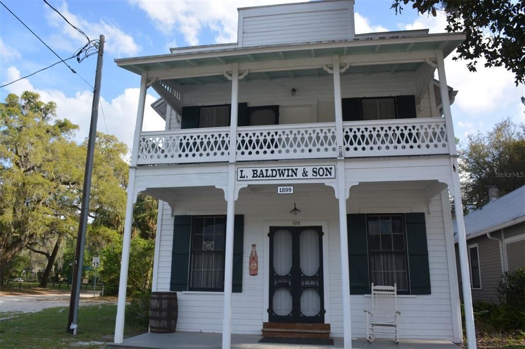For Sale: $330,000 (4 beds, 2 baths, 1401 Square Feet)
